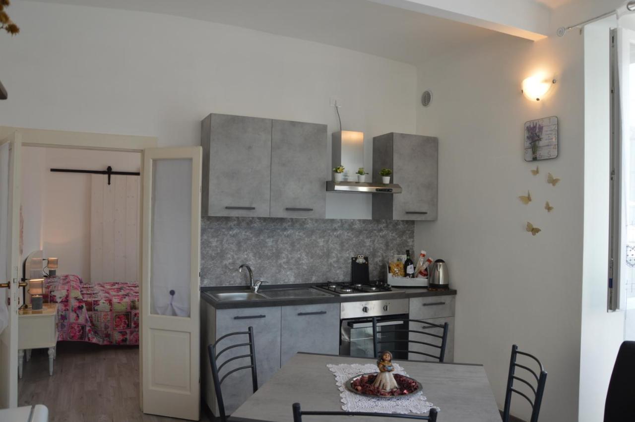 לצנו Lescen White Residence - Swimming Pool מראה חיצוני תמונה