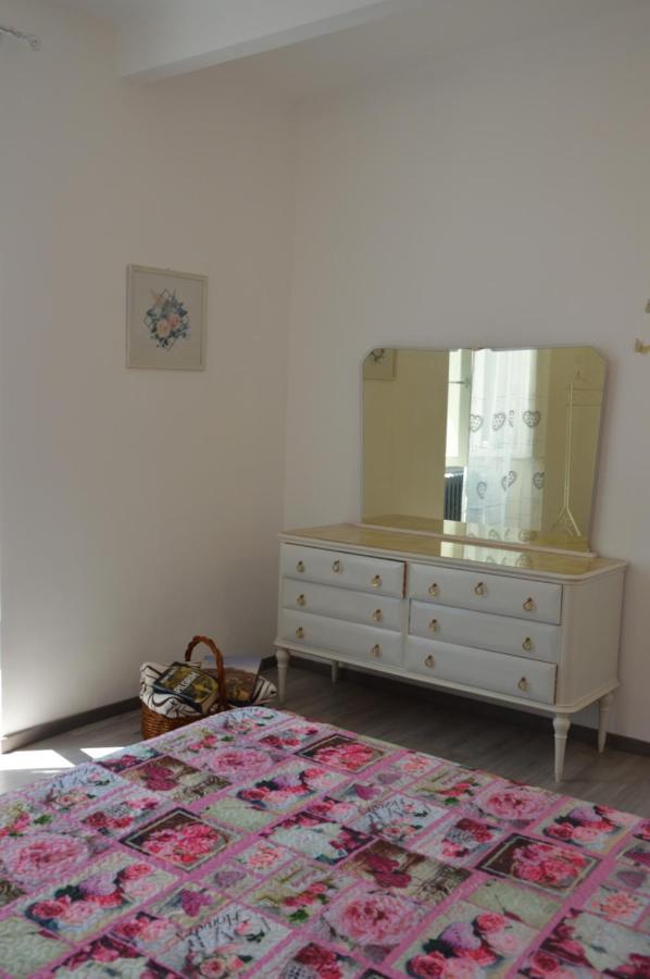 לצנו Lescen White Residence - Swimming Pool מראה חיצוני תמונה
